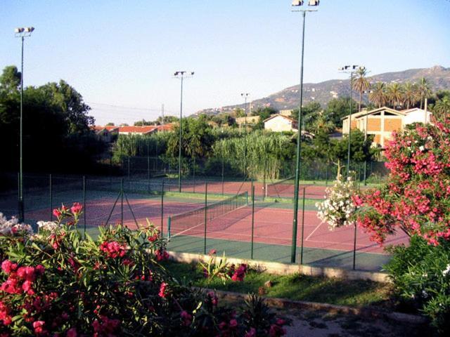 Villaggio Hotel Club Calanovellamare Piraino Eksteriør billede